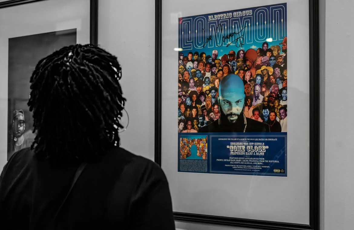 Common – 'Electric Circus' Autographed Promotional Poster - Image 3
